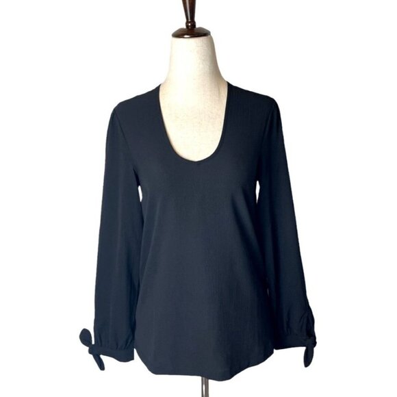 ModCloth Black Ideal Discovery V Neck Long Puff Sleeve Tie Cuffs Blouse Size XXS - Picture 2 of 11